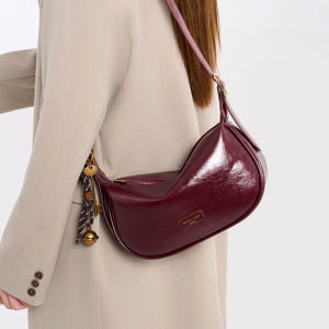 Fashionable Red Wedding Bag 2025 New Style Dumpling Shoulder Bag Womens Crossbody Underarm Bag Ladies Commuter Bag Mooncake