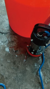 Máy bơm chìm Osaka 12V công suất 250w cánh inok