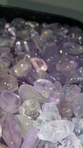 (SG Seller Ready Stocks) Natural Light Tone Amethyst Quartz Gravel 100g