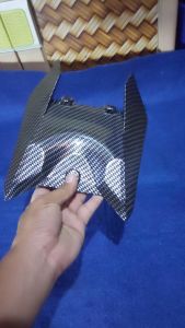 Sambungan Kupu-Kupu Spakbor Belakang Motor Satria FU F1 Injeksi Karbon