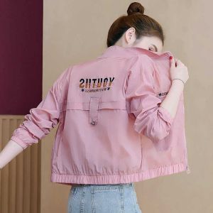 เสื้อคลุมกันแดดบางระบายอากาศได้ดีสำหรับผู้หญิง ฤดูร้อน 2025 ใหม่ ขนาดเล็ก ป้องกันรังสียูวี แขนสั้น เสื้อคลุมผู้หญิง