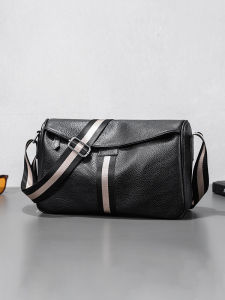 Leather Mens Crossbody Bag Casual Fashion Shoulder Pillow Bag Business OL Style Zipper Closure Soft Handle Polyester Lining