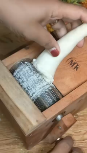 Parutan Kelapa Putar Serbaguna Manual Kayu Dengan Bearing Anti Karat | Model Terbaru parutan modern