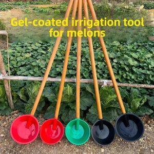 Large Plastic Manure Spoon Watering Pitcher Traditional Style Vegetable Farming Greenhouse Irrigation Tool Kitchen Utensil