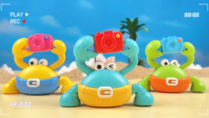 Đồ chơi cua vặn cót cầm máy ảnh nhiều màu siêu hài hước mới nhất 2025