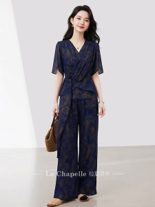 La Chapelle | Elegant V-Neck Chiffon Outfit For Women