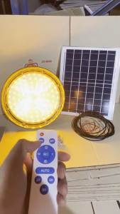 ไฟกลางแจ้งโซล่าเซลล์ 40000W ปรับแสงได้ 3 สี พร้อมสวิตช์อัตโนมัติ และรีโมทคอนโทรล ติดตั้งง่าย IP67 ทนทาน