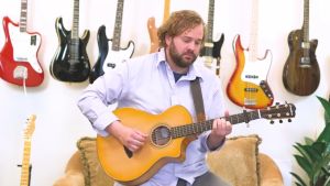 KAWES Rolling Guitar Capo Sliding Capo Easy Sliding Up and Down For Folk Classic Acoustic Guitar Clip