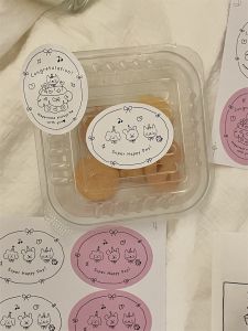Adorable Birthday Bear Stickers Decorative Seal Sweet Treat Non-Drying Adhesive Packaging Bag Closure Stickers Gift Decoration