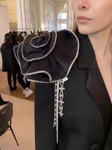 High-End Luxury Drill Chain Tassel Three-Dimensional Fabric Roses Brooch Womens Exquisite Corsage Shoulder Flower Businese Suit Accessories