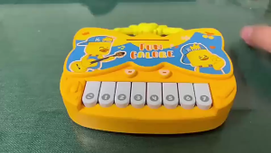 เปียโนสำหรับเด็ก ของเล่นเด็ก เพื่อชี้นำความสามารถทางดนตรีของเด็ก เปียโนไฟฟ้าพกพาสำหรับเด็ก