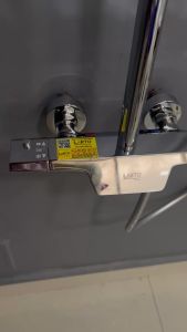 Bộ Sen Cây Tắm Nóng Lạnh LARTO 028. Đồng Mạ Chrome Bền Bỉ Thích Hợp Nước Yếu Có Nút Khoá Nhiệt Độ Phù Hợp Nhà Có Trẻ Nhỏ