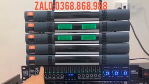 Micro Không Dây Karaoke JBL KMC8 - Micro Không Dây Chống Hú Chuyên Cho Karaoke Gia Đình Sân Khấu Chất Âm Sáng Tay Mic Kim Loại Cầm Chắc Tay Củ Mic Hút Âm Tốt