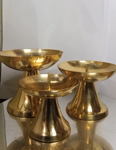 Nama Produk Tempat Lilin Kuningan Candle Holder Model Parabola 1 Pcs