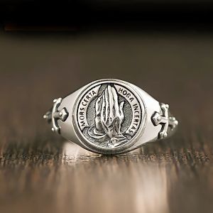 Cincin Elegan Desain Tangan Berdoa (Adjustable)