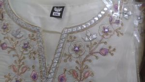 READY STOCK AMAZING VISCOSE EMBROIDERY KURTIS