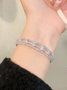 Silver Crystal Multi-Layered Zircon Womens Bracelet Elegant Simple Ring Design Fashionable Jewelry Hand Accessory
