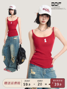 เสื้อกั๊กแขนกุดถักสีแดงสำหรับผู้หญิงในช่วงฤดูร้อน เสื้อคลุมแบบอเมริกันเผ็ดร้อน ปกปิดหน้าอกซ้ายและขวา ทรงหลวม สไตล์เกาหลี