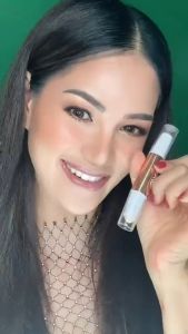 O.TWO.O Highlight Contour Stick Foundation Stick Natural Face Makeup With Sponge Puff