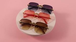 1pcs Fashion Square Glasses with Gradient Lenses Stylish Eyewear for Multiple Occasions