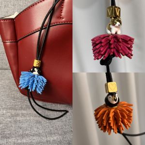 Popular French Flower Bag Pendant DIY Cute Quality Leather Flower Key Chain Necklace Pendant Ornament Jewelry Bag Pendant Gift