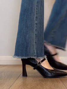 Retro Minimalist Mary Jane Shoes French High Heels Womens Skirt Matching Thick Heel Single Shoes Spring 2025 Fashion Trend