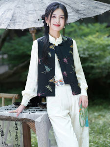 New Chinese Style Black Gold Color Silk Satin Womens Vest with Colorful Butterfly Flying Design Autumn New Arrival Commute