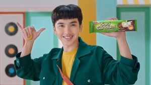 Roma Biskuit SARI GANDUM Peanut Butter Susu Coklat Sandwich 115gr Snack Cemilan Anak