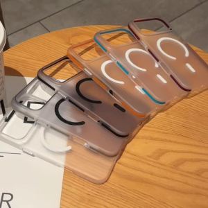 Luxury Corrugated Magnetic Phone Case for iPhone 18 17 16 15 Pro Max 18Pro Shockproof Bumper for Magsafe Matte Translucent Cover