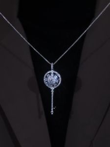 Trendy Long Sweater Chain Necklace Womens Unique Design Precise Diamond Embedded Rotating Snowflake Titanium Steel Necklace