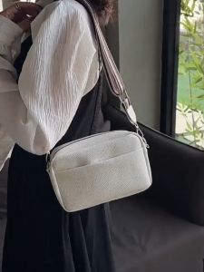 EvoQuest กระเป๋าสะพายไหล่ ดีไซน์เรียบง่าย กระเป๋าถือ แฟชั่นสําหรับสตรี กระเป๋าสะพายข้างผู้หญิง