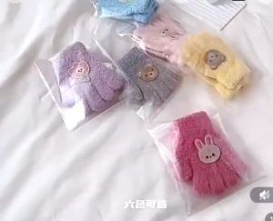 Sarung Tangan Anak Import Motif Lucu untuk Usia 2-12 Tahun