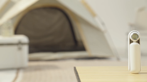 KAWU พัดลมพกพา 4 in 1 ไฟ LED+Power Bank+3 ระดับความเร็ว แบตอึด usb พัดลมเล็ก สำนักงาน กลางแจ้ง