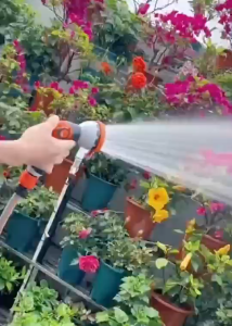 ปรับความแรงน้ำได้ 10 แบบ หัวรดน้ำพลาสติก หัวฉีดน้ำพลาสติก ปืนฉีดน้ำ ฝักบัวลดน้ำ ใช้ต่อสายยาง น้ำประปา รดน้ำต้นไม้  ฉีดล้าง ล้างพื้น ล้างรถ รดน้ำต้นไม้ ง่ายสุดๆ