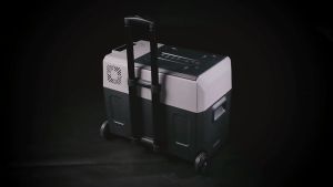 ตู้เย็น Alpicool CX30-50 12V/24V/220V ตู้เย็นขนาดเล็ก แบบคริปโต สำหรับการสร้างความเย็น 22L (กวาง 40x60xh) ที่มีร่างกาย รถยนต์เชื่อมต่อกับ APP และสามารถสร้างความเย็น +20°C~-20°C