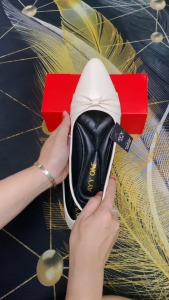AYY ONE  Mirrable Sepatu Wanita Sepatu Kerja Sepatu Kondangan Flatshoes Wanita sepatu Balet Hak Karet 1Cm+ Empuk Anti Slip On Hitam Model Terbaru