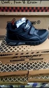 Sepatu Sekolah Anak SD & SMP Ringan Pro ATT Magnet MGA 490 V