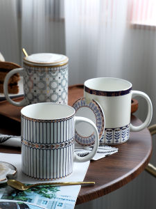 Elegant Ceramic Mug with Lid And Spoon for Office Coffee Drinking High Aesthetic Value Precision Home Use North European Style Bone China