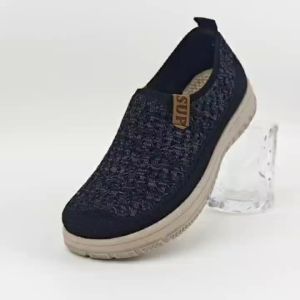 Women's Slip-On Casual Sneakers: Lightweight & Comfortable