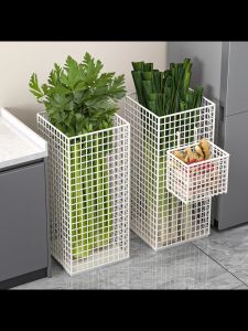 เก้าอี้พับแบบพกพาสำหรับใช้ในครัวพร้อมชั้นวางของ ชั้นวางของแบบอเนกประสงค์สำหรับใช้ในครัว ชั้นวางของแบบพับได้สำหรับใส่ผักและผลไม้