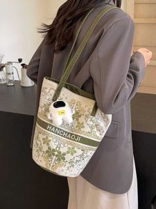 Illustration Retro Bucket Bags Female 2024 New Arrival Summer Large Capacity Canvas Bag Casual Easiest for Match Single Shoulder Bag