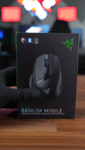 Razer Basilisk Mobile Portable Ergonomic Wireless Gaming Mouse – Black (Tri-Mode Connectivity / Long Battery Life)