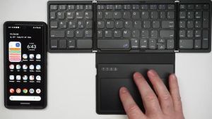 Portable Mini Foldable Wireless Keyboard B055 Bluetooth with 3 Channels Connection for Windows Android Tablet Phone