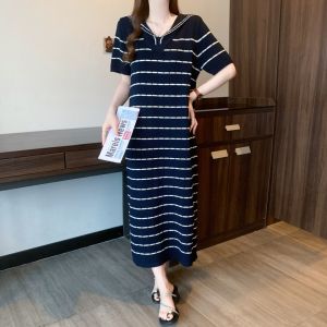 Đầm Len Sọc cổ V Màu Hải Quân Dáng Đẹp