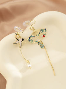 Asymmetric Tassel Earrings Elegant Crane Fan Design No Piercing Clip-On Ear Cuff Fashionable Trendy Alloy Jewelry for Women