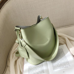 Fashionable Bucket Bag Womens Handbag Crossbody Bag Single Shoulder Retro Style Versatile Bag Soft PU Leather Casual Bag