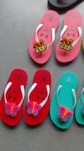 dép xỏ ngón bé chất liệu cao su  quai dẻo mềm mang êm chân siêu bền size 25-34.