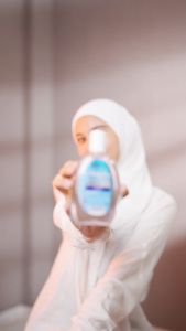 RDL Pembersih Wajah Plain Facial Cleanser Semua Jenis Kulit Sabun Cuci Muka 150ml Mencerahkan Cegah Penuaan