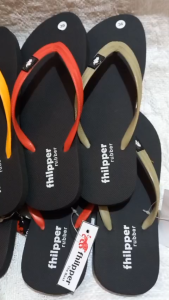 Sandal Fhilpper Simpel Wanita Cewek Jepit Flip Flop Karet Elegan Kekinian Kuning/Hitam