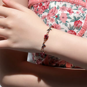 Rose Flower Bracelet Female Good-looking Student Party Light Luxury Minority Exquisite Fancy Bracelet 2024 New Arrival Best Selling